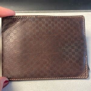 Gucci Vintage Mens Brown Leather Double G Bifold Wallet